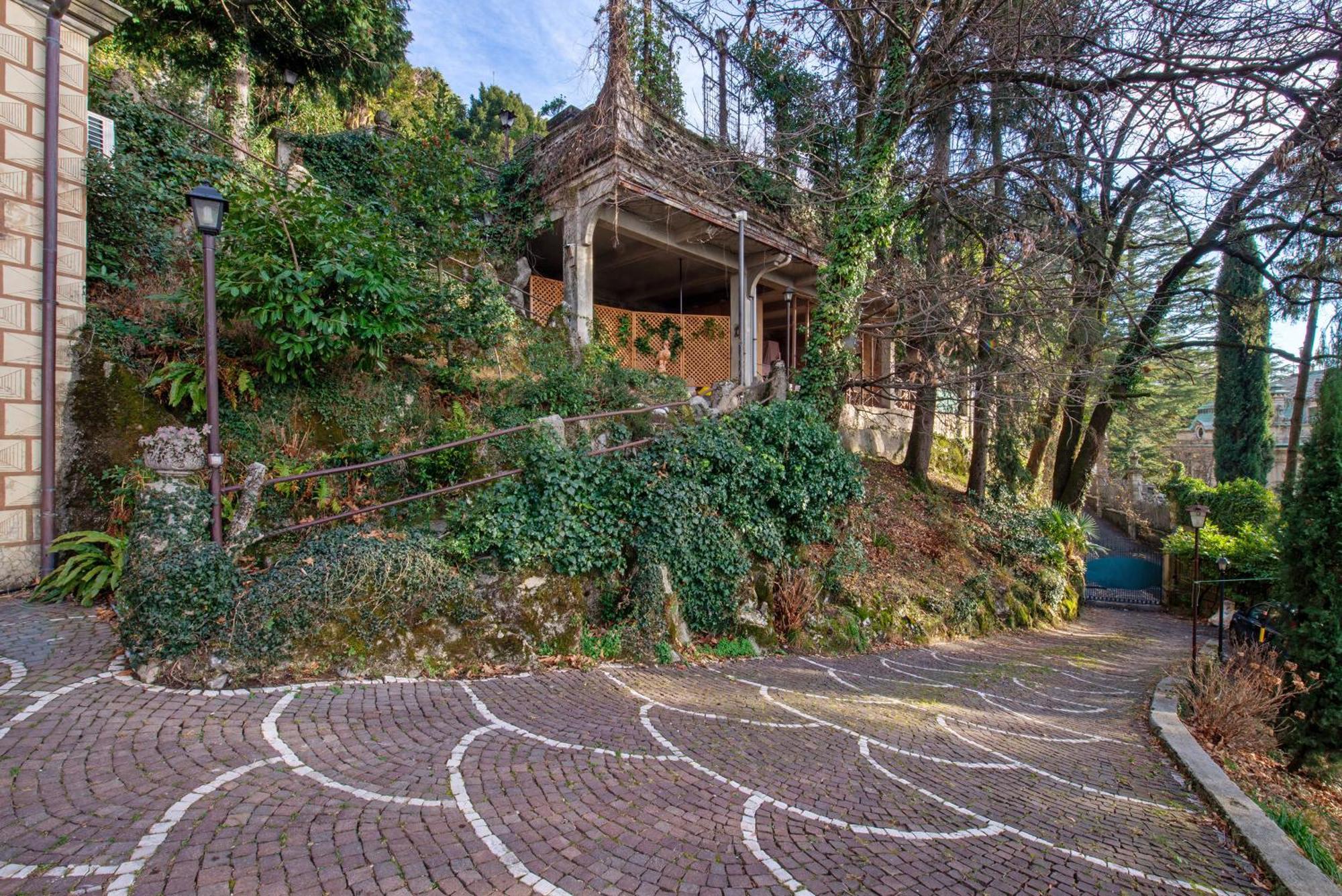 App Mughetto In Villa Marchello Brunate Exterior photo